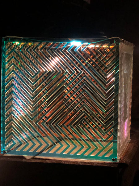 Holographic cube